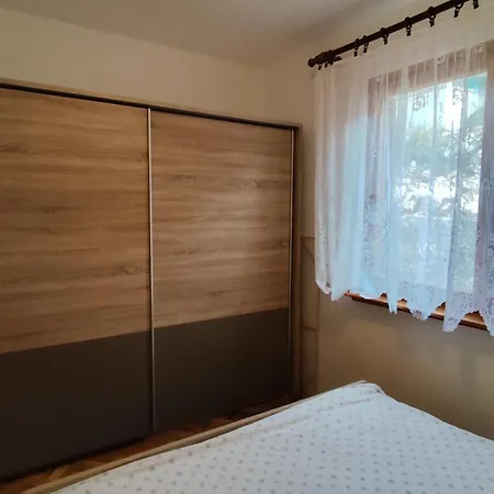 Andrea Tatil Evi Blace