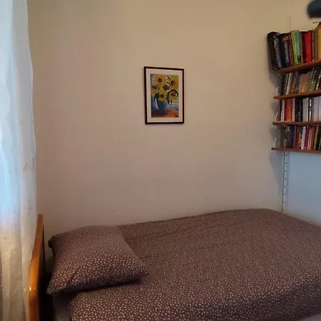 Andrea Tatil Evi Blace